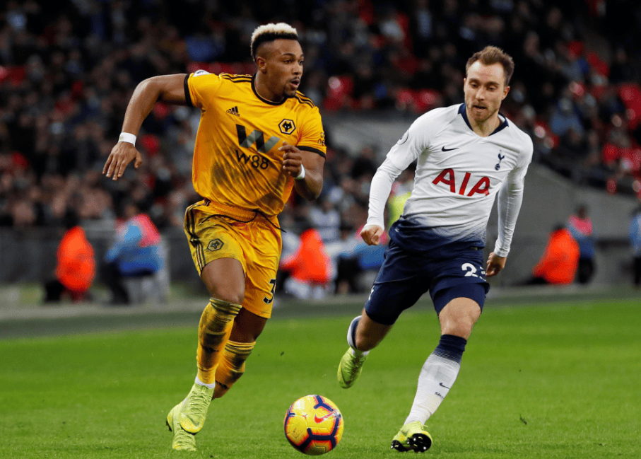 后卫防守不被过人的关键动作（后卫不被过人的关键防守动作）