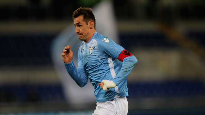 斯诺克英锦赛：斯佳辉6-0零封瑞恩，晋级16强（斯佳辉6-0横扫瑞恩，闯入英锦赛16强）