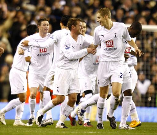 孔帕尼：球队处于困境时两名球员挺身而出，这就是我们的实力（孔帕尼：逆境时两名球员力挽狂澜，彰显球队实力）