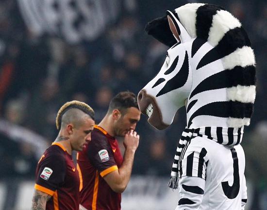 郑钦文回应黑评：我三观比较正，别人挑刺是因为一些比较自信言论（郑钦文回应质疑：自认三观正，自信发言遭挑刺）