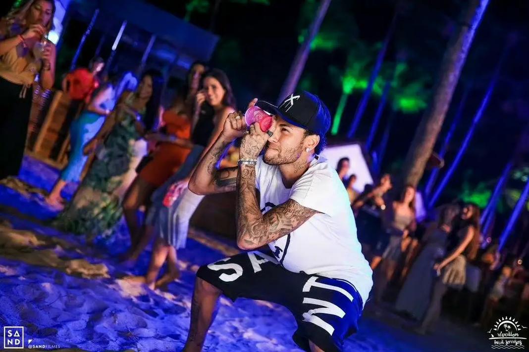 CBA球员表现回顾：辽宁男篮精彩集锦,（回望CBA赛场：辽宁男篮高光时刻集锦）