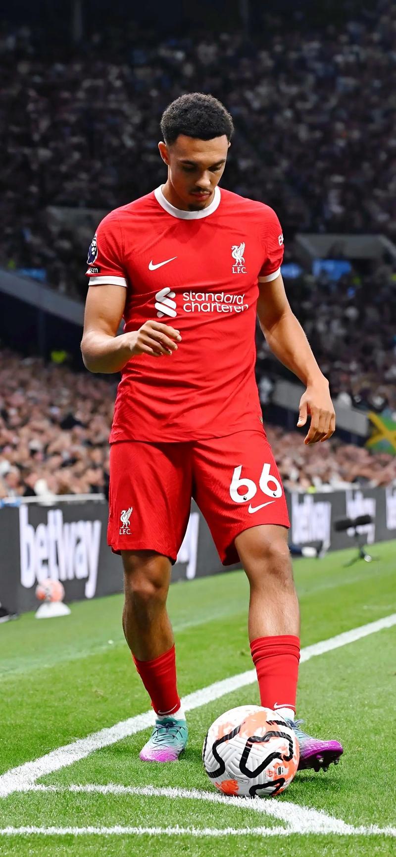 马内：从没见过像菲尔米诺那般无私谦逊的人，他对我影响很深（马内：菲尔米诺的无私与谦逊前所未见，对我影响深远）