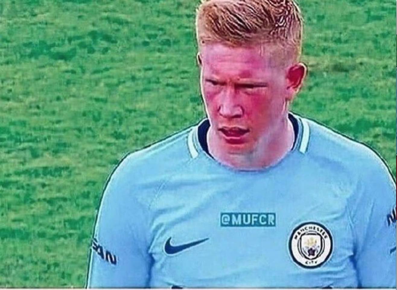 六台：阿隆索赛后没回更衣室，有些皇马球员认为谈判罚是借口（六台称：阿隆索赛后未回更衣室，部分皇马球员质疑“谈判罚”只是借口）