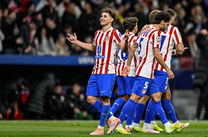 都灵主帅：我很尊重斯帕莱蒂，我们必须带着创造历史的信念比赛（都灵主帅：敬佩斯帕莱蒂，我们必须怀着改写历史的信念去比赛）