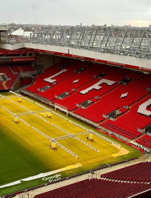 纽卡小将朴昇洙：明天和热刺的友谊赛想和孙兴慜交换球衣（纽卡新星朴昇洙：盼在明日对热刺的热身赛后与孙兴慜互换球衣）